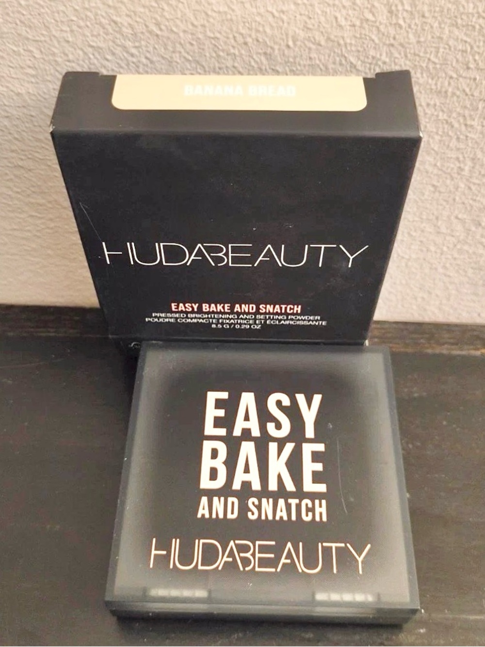 HUDA BEAUTY Easy Bake and Snatch Pressed Setting Powder - Banana Bread